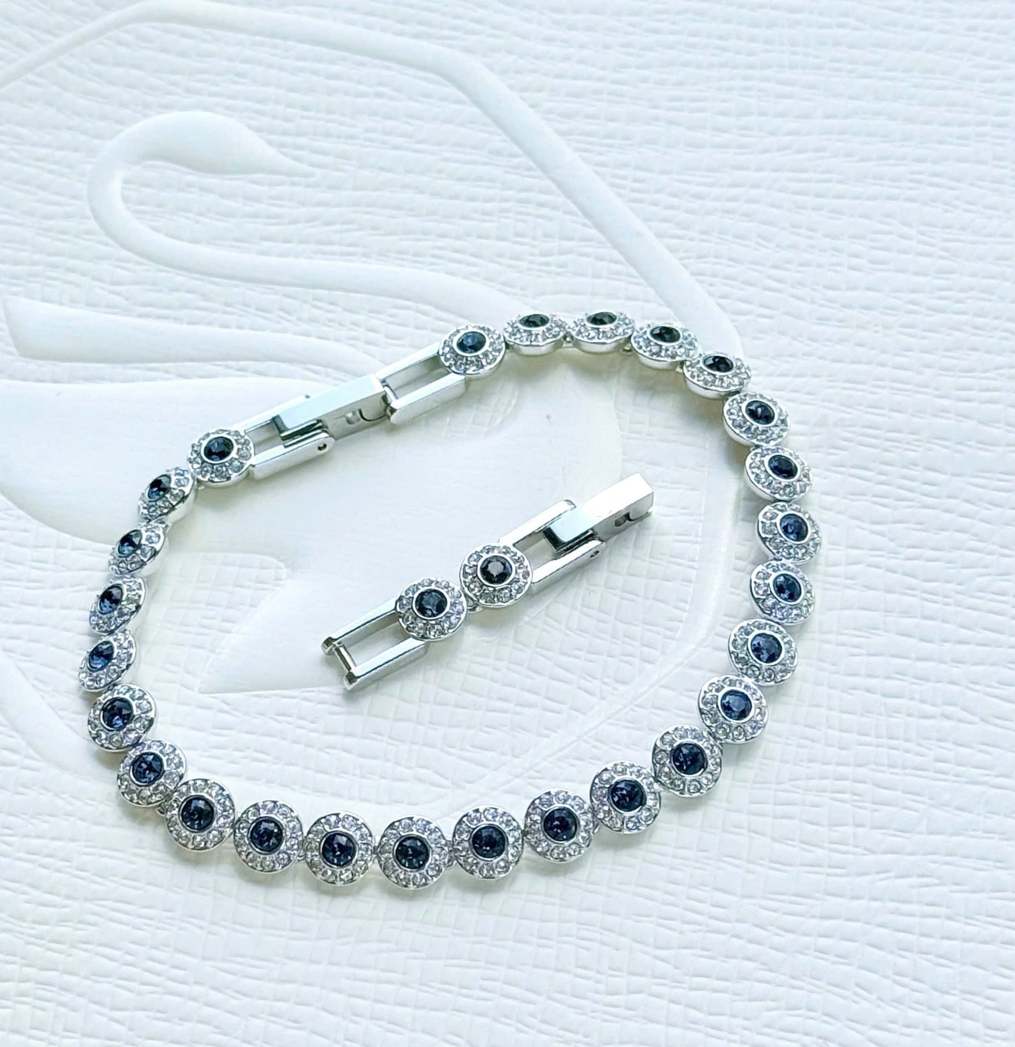  Lắc tay Swarovski Una Angelic xanh dương bạc - Swarovski Una Angelic bracelet, Round cut, Blue, Rhodium plated 