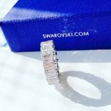  Nhẫn Matrix Vittore giác cắt hình chữ nhật tone trắng - Matrix Vittore ring Baguette cut, White, Rhodium plated 
