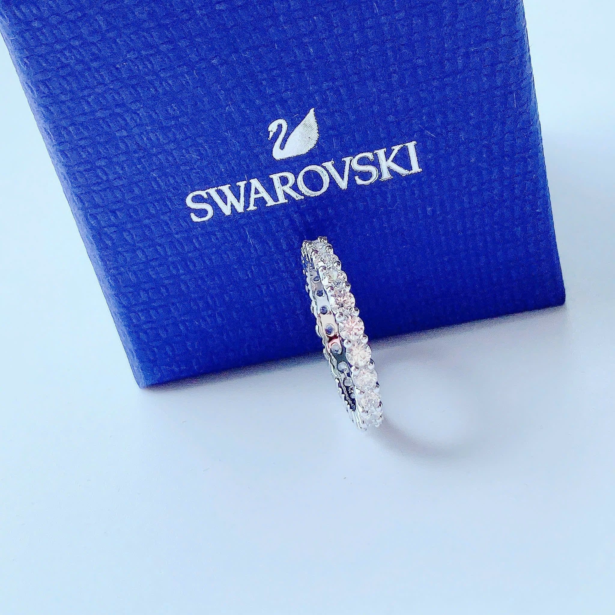  Nhẫn Matrix Vittore giác cắt tròn tone trắng (phiên bản hạt to) - Matrix Vittore ring Round cut, White, Silver-tone finish 