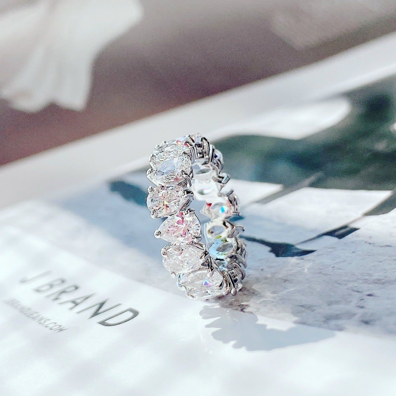  Nhẫn Matrix Vittore giác cắt quả lê tone trắng bạc - Matrix Vittore ring Pear cut, White, Silver-tone finish 