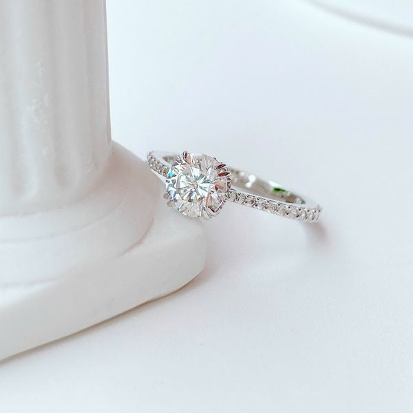  Nhẫn cocktail Stilla tone trắng đính pha lê kiểu - Stilla cocktail ring Round cut, Pavé, White, Silver-tone finish 