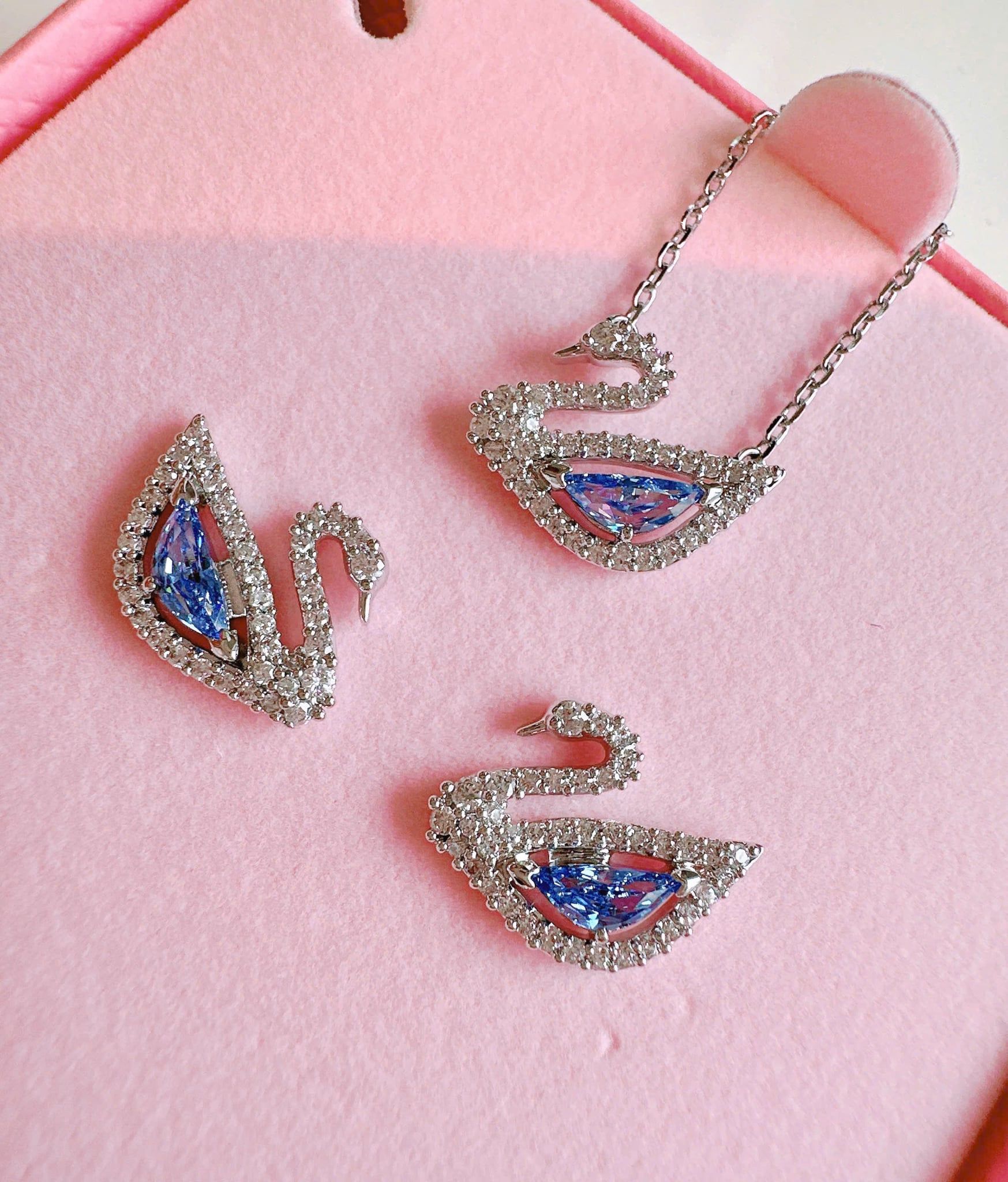  Set dây chuyền khuyên tai thiên nga dazzling xanh - Set Swarovski dazzling swan blue 