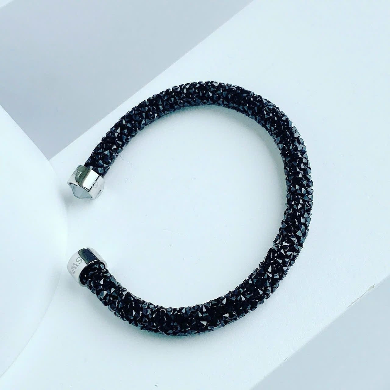  Vòng tay cứng Swarovski Crystaldust đen size S - Swarovski Crystaldust Dark Bangle Cuff size S 