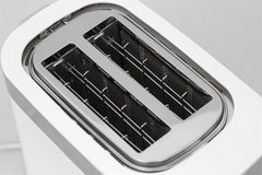 Máy nướng bánh mì Electrolux E2TS1-100W, màu trắng