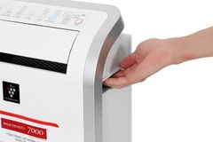 Máy hút ẩm 20L Sharp DW-D20A-W
