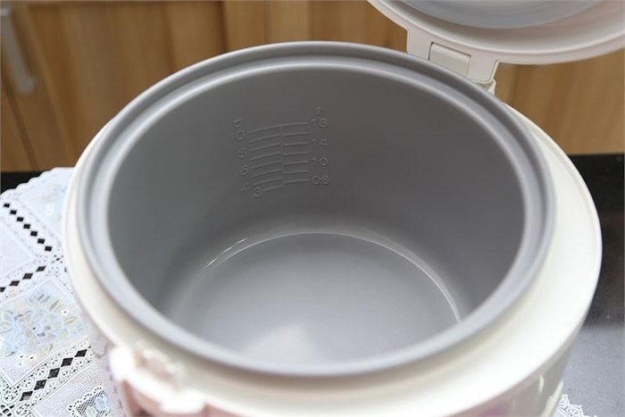 Nồi cơm nắp gài Sharp KS-192ETV 1.8 lít