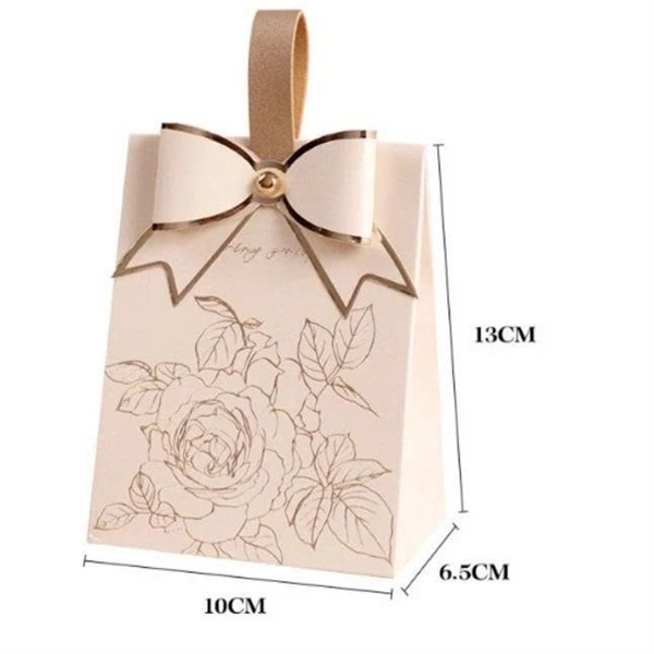  Hộp quà tặng trắng Rose có nơ size 13*10*6.5cm 