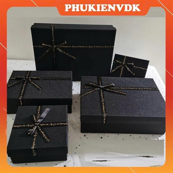  Hộp quà vuông thắt nơ đen size 15*15*7cm 