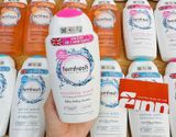  NK - Dung dịch vệ sinh phụ nữ cấp ẩm Femfresh Ultimate Care Soothing Wash 250ml 