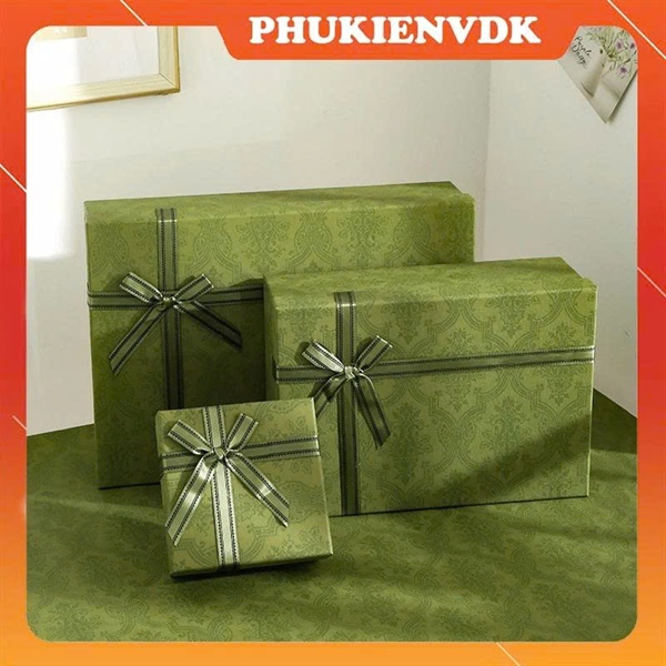  Hộp quà xanh cốm hoa văn to size 35*25*9cm 