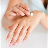  (SLL) Kem dưỡng da tay mini L'Occitane Almond Hand Cream 0.35Oz 10ml 