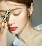  Son Gucci Rouge De Beauté Brillant màu 516 Đỏ lạnh 0.06Oz 1.8g 