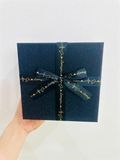  Hộp quà kim tuyến nhũ thắt nơ đen lấp lánh nhỏ size 15*15*7cm 