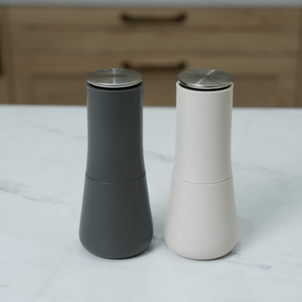 Bộ 2 lọ xay tiêu & xay muối Joseph Joseph Milltop nhiều màu
