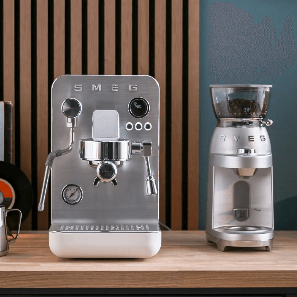 Máy pha cà phê SMEG ESPRESSO EMC02 bán thủ công, nhiều màu