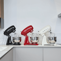 Máy trộn bột SMEG SMF03 nhiều màu