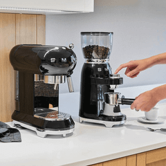 Máy xay hạt cà phê SMEG CGF01 nhiều màu