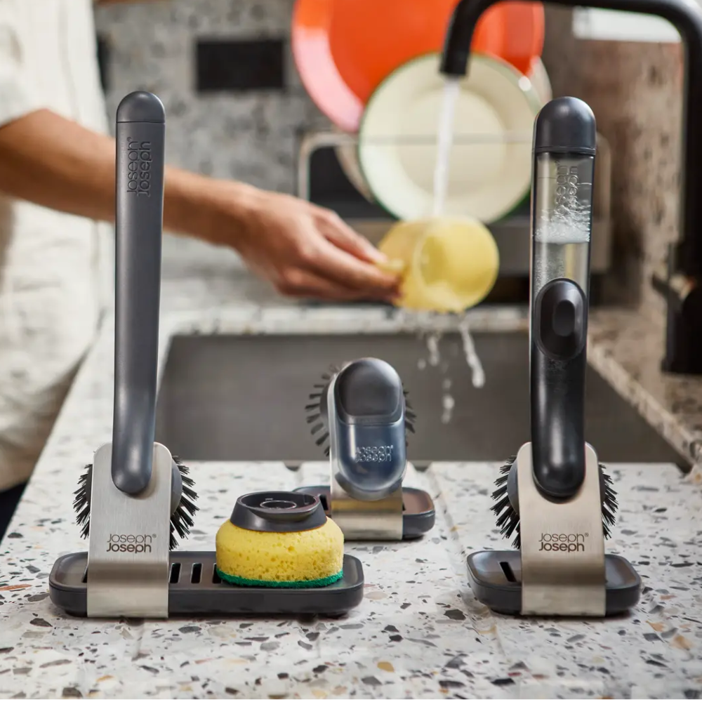 Bàn chải kèm giá đựng lớn Joseph Joseph SinkTech 6500011
