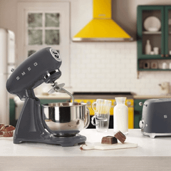 Máy trộn bột SMEG SMF03 nhiều màu