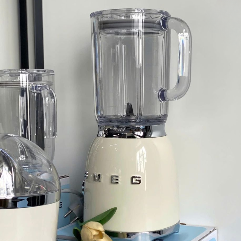 Máy xay sinh tố SMEG BLF03 nhiều màu