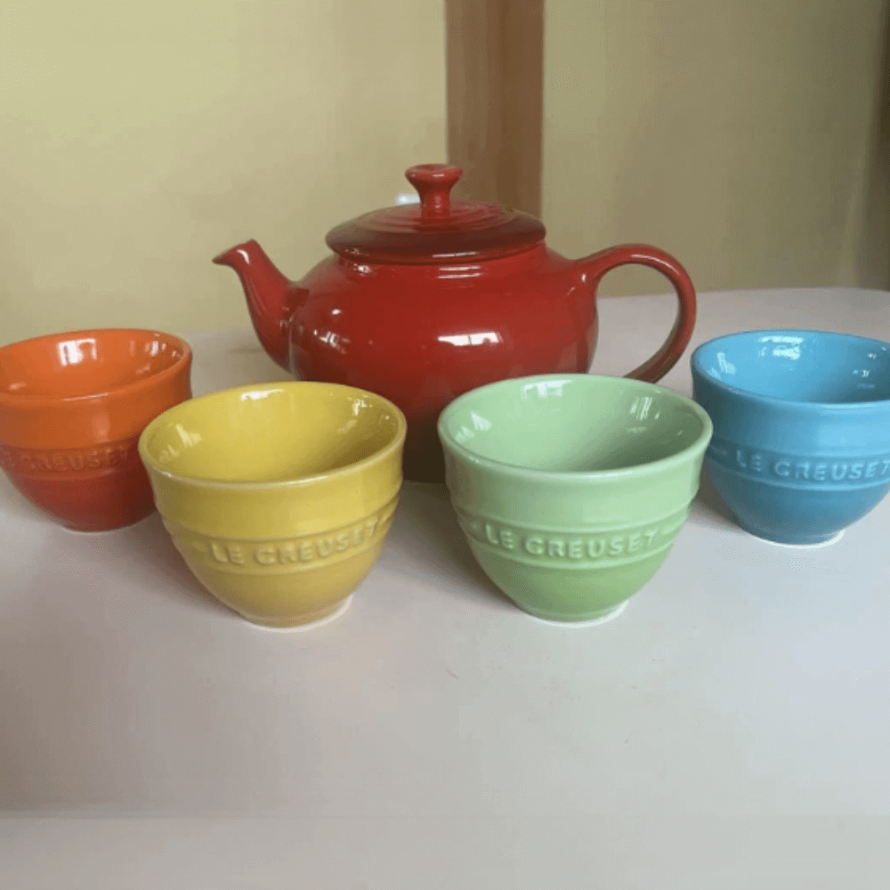 Bộ ấm chén cầu vồng 5 món Le Creuset