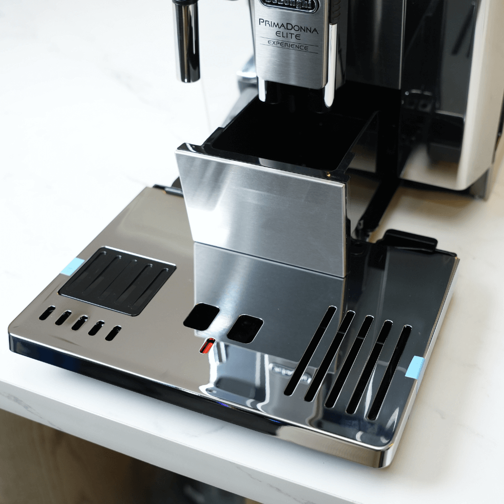 Máy pha cà phê tự động De'Longhi PrimaDonna Elite Experience ECAM 656.85.MS màu bạc