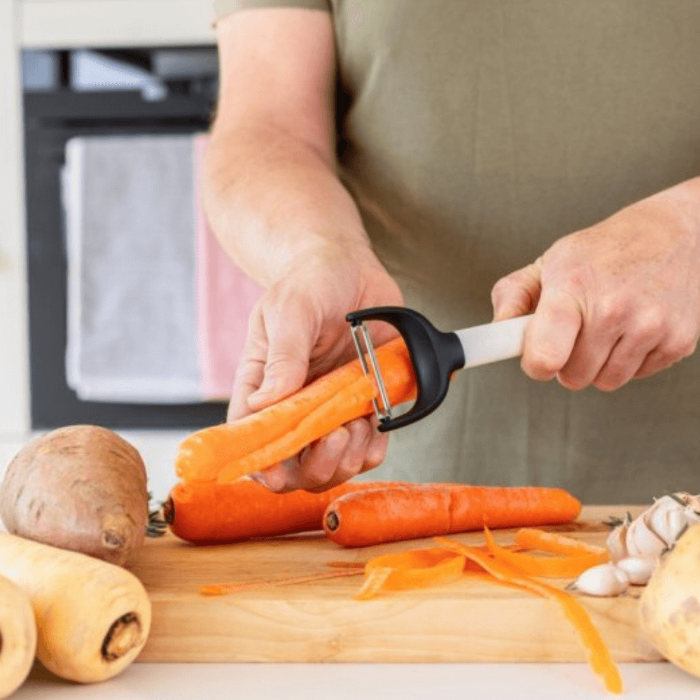 Dao gọt chữ Y KitchenAid Coreline KAG145 nhiều màu