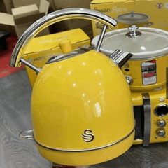 Ấm siêu tốc SWAN Retro 3000W 1,8L