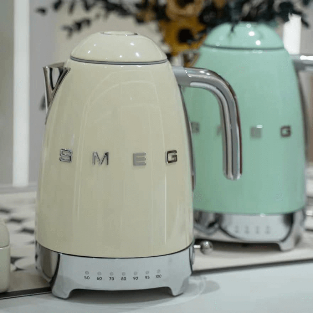 Ấm siêu tốc chỉnh nhiệt SMEG KLF04 nhiều màu