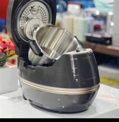 Nồi cơm điện cao tần áp suất Cuckoo lòng nồi inox