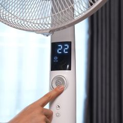 Quạt cây Trotec TVE26S màu trắng