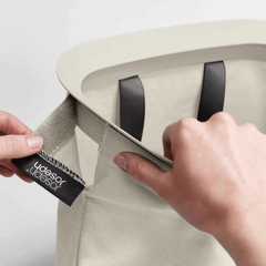 Thùng đựng đồ giặt 3 ngăn Joseph Joseph Tota 90L nhiều màu