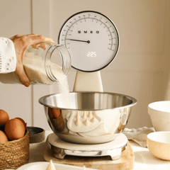 Cân nhà bếp đồng hồ số và điện tử SMEG KSF01 nhiều màu