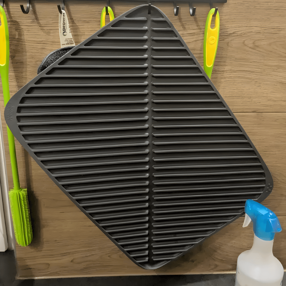 Khay úp ly tách chống trầy Joseph Joseph Flume Large (Grey) 85089