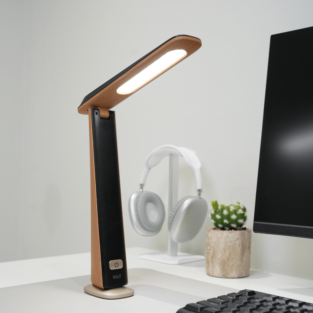 Đèn bàn làm việc cao cấp Wilit U30 VilaWood màu nâu