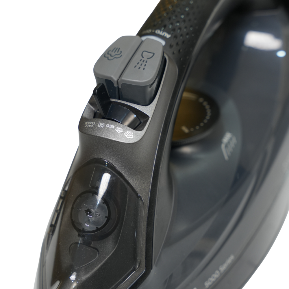 Bàn là hơi nước Philips DST5040/80 màu đen