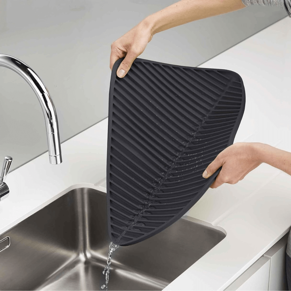 Khay úp ly tách chống trầy Joseph Joseph Flume Large (Grey) 85089