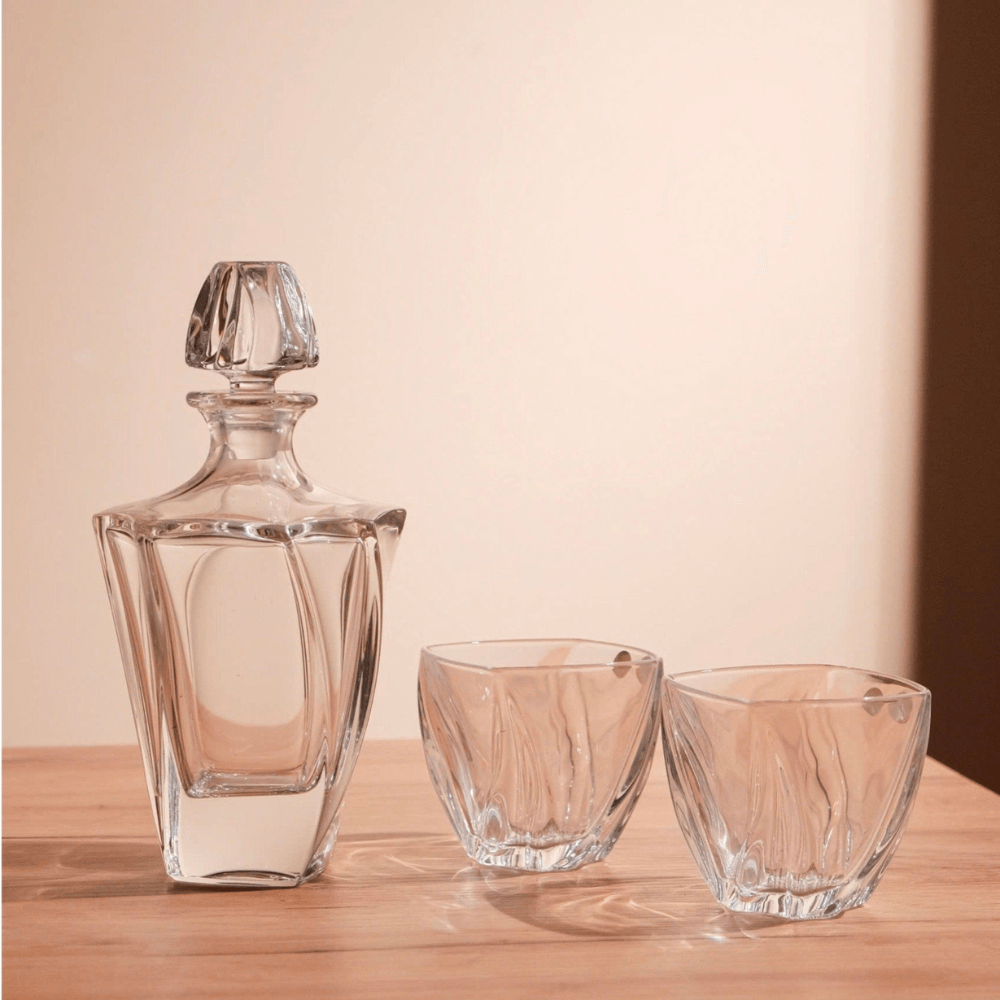 Bộ bình rượu Whisky BOHEMIA Neptune Crystal gồm 1 bình 0,7 lit + 6 cốc dung tich 300ml