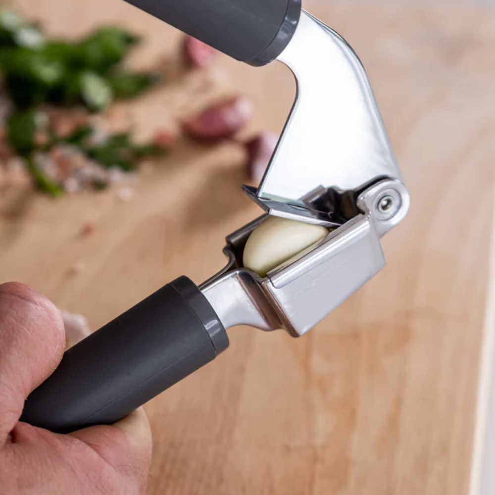 Dụng cụ kẹp tỏi KitchenAid KAS132 nhiều màu