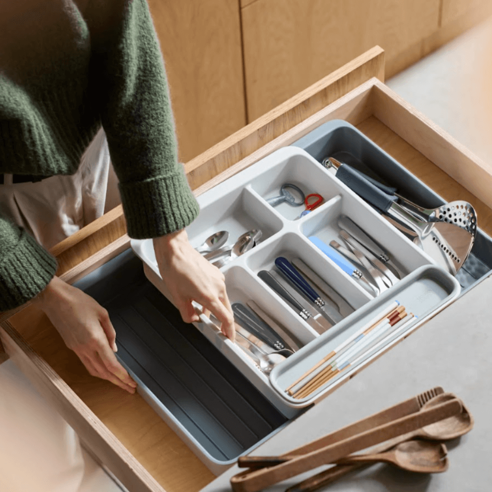 Khay đựng chia ngăn đa năng Joseph Joseph nới rộng 8500016