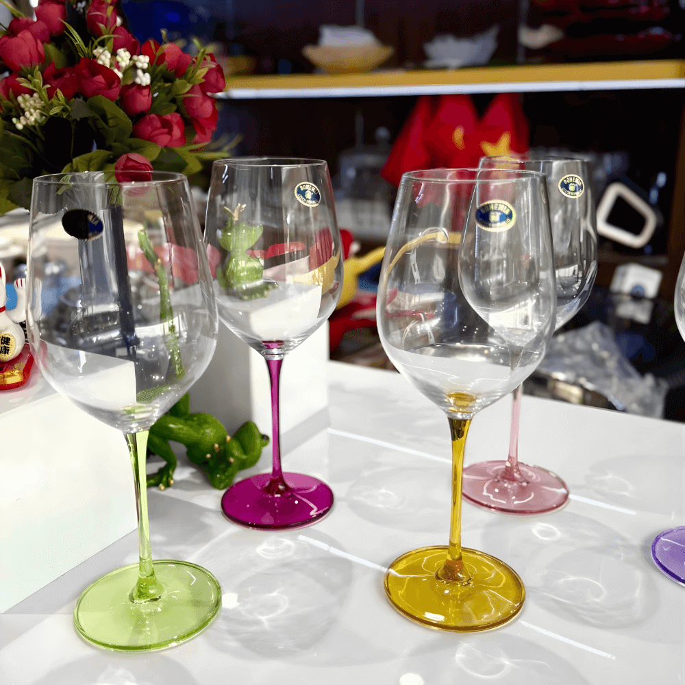 Set 6 ly vang Uria màu chân 480ml Crystal Bohemia