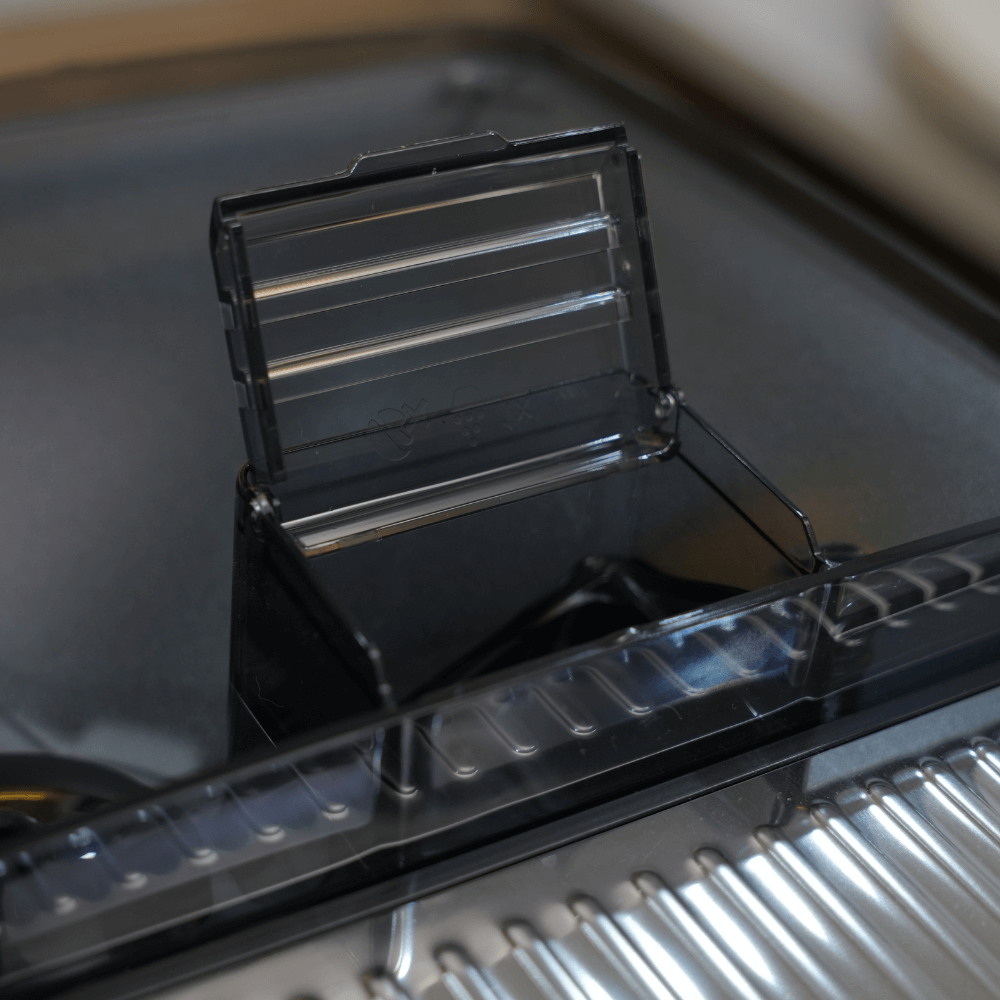 Máy pha cà phê Philips Series 5500 EP5547/90 model 2025