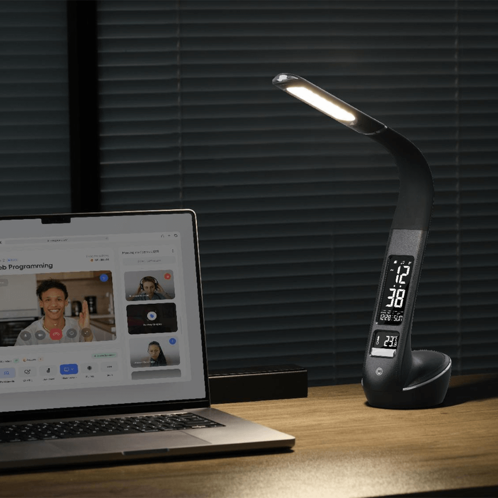 Đèn học chống cận WILIT U8 màu đen