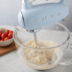Máy đánh trứng SMEG HMF01 nhiều màu