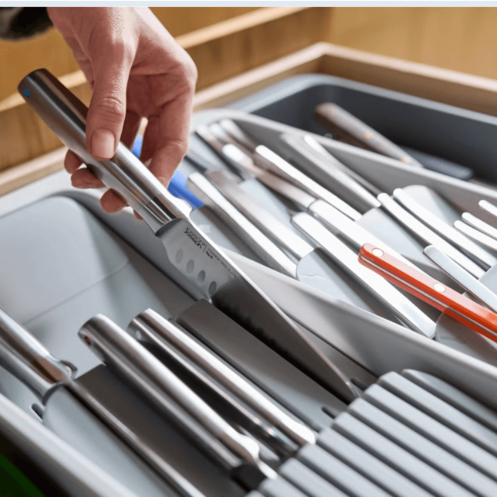 Khay đựng dao muỗng nĩa và cắm dao hộc kéo nhà bếp có thể mở rộng DrawerStore Joseph Joseph 8500015