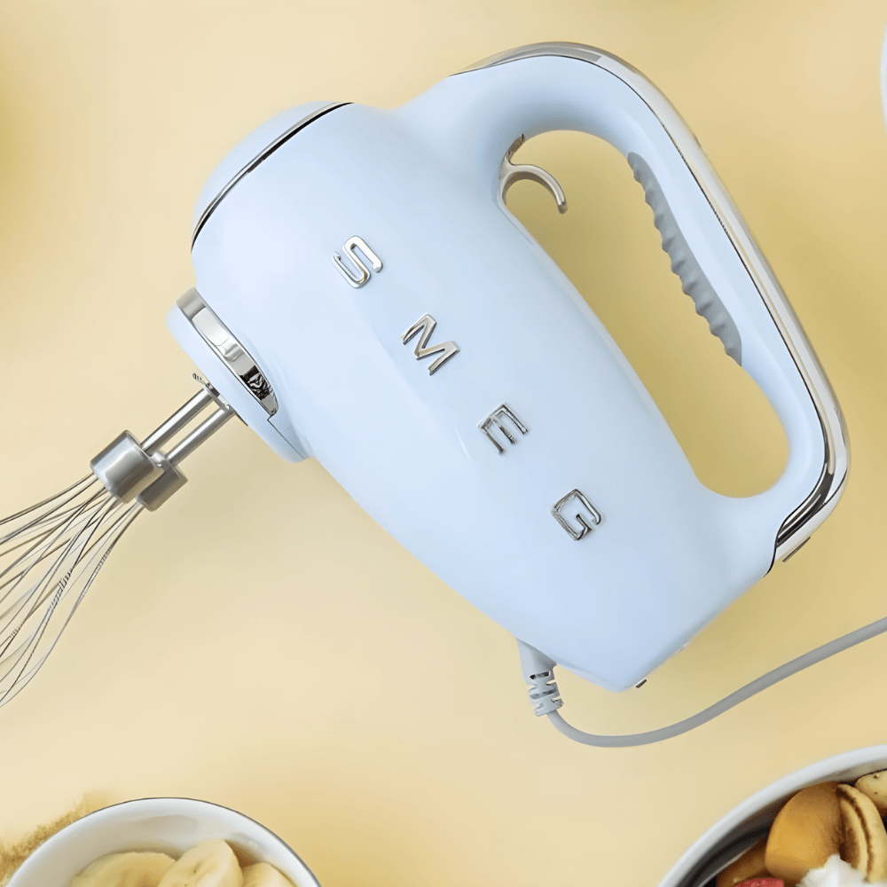 Máy đánh trứng SMEG HMF01 nhiều màu