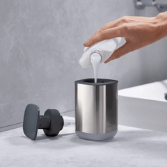 Bình bơm xà phòng Joseph Joseph Presto màu xám/inox