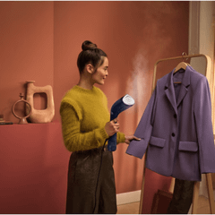 Bàn là hơi nước cầm tay Philips Series 7000 STH7020/28 màu xanh