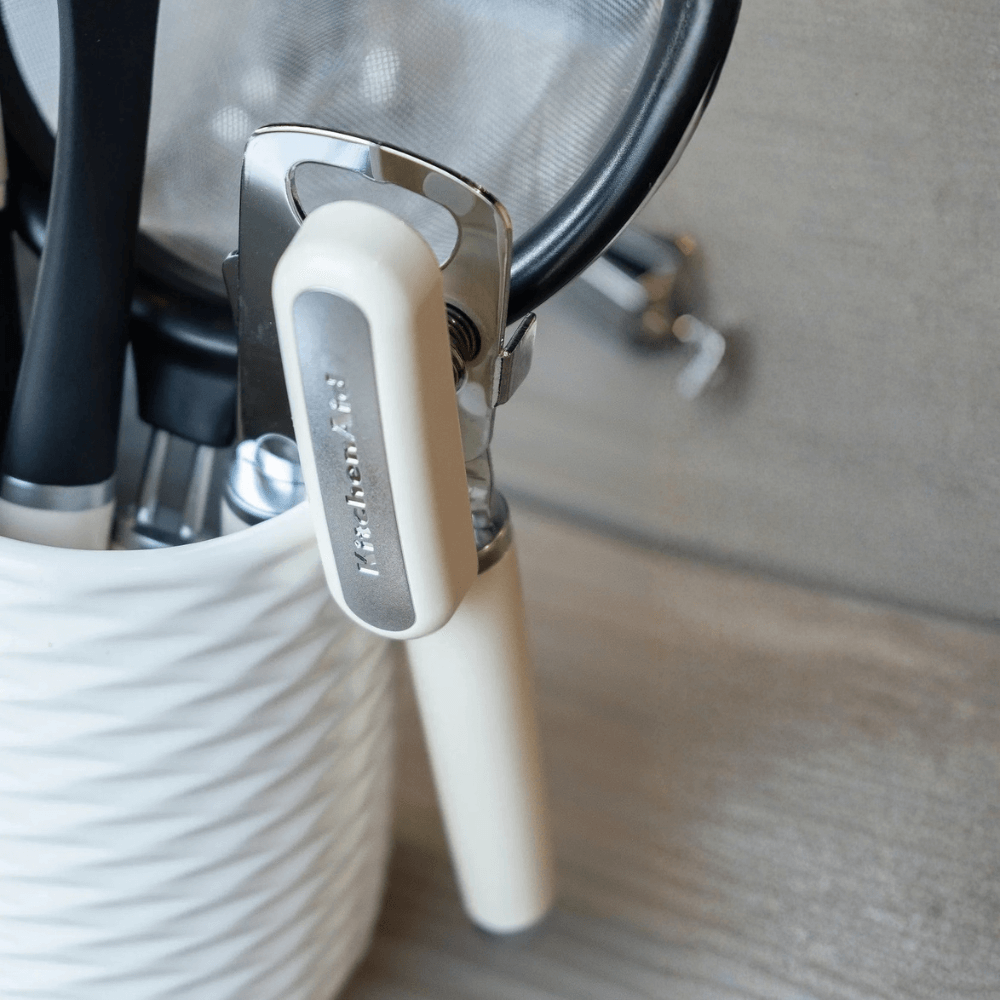 Dụng cụ mở nắp hộp đa năng KitchenAid Coreline KAG199 nhiều màu