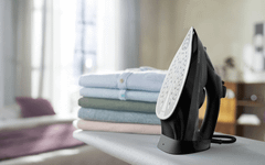 Bàn là hơi nước Philips DST5040/80 màu đen